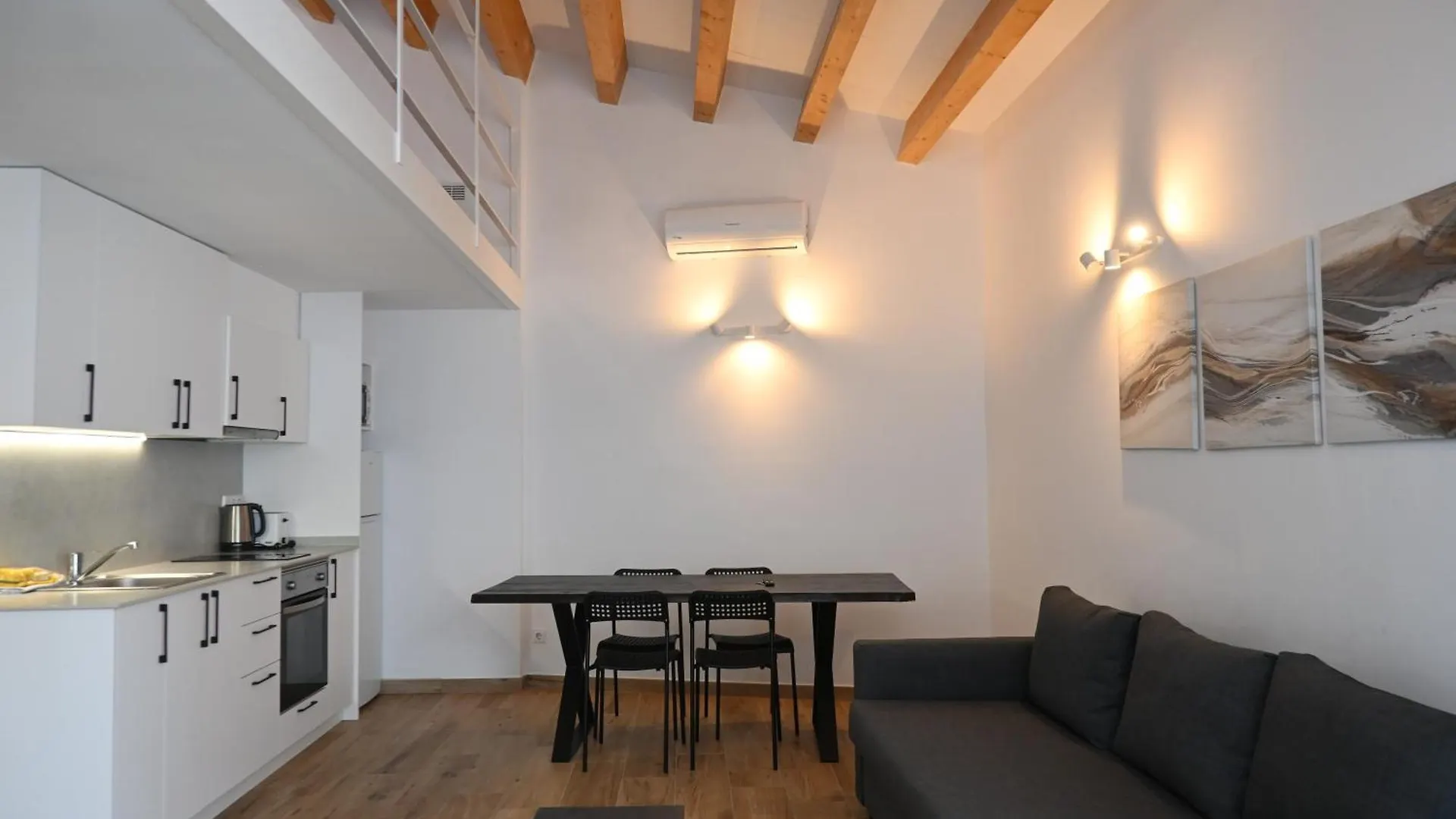 Apartamento Homenfun Dalt Badalona