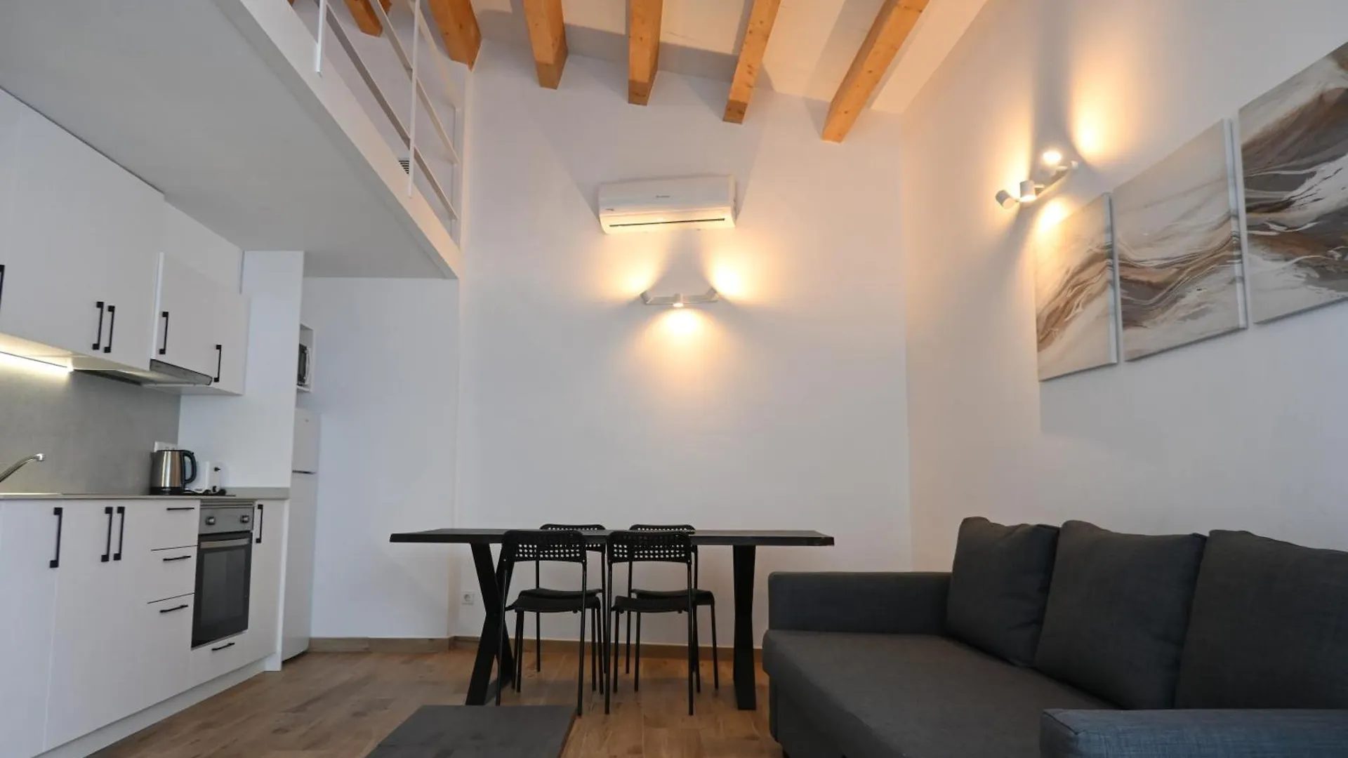 Apartamento Homenfun Dalt Badalona