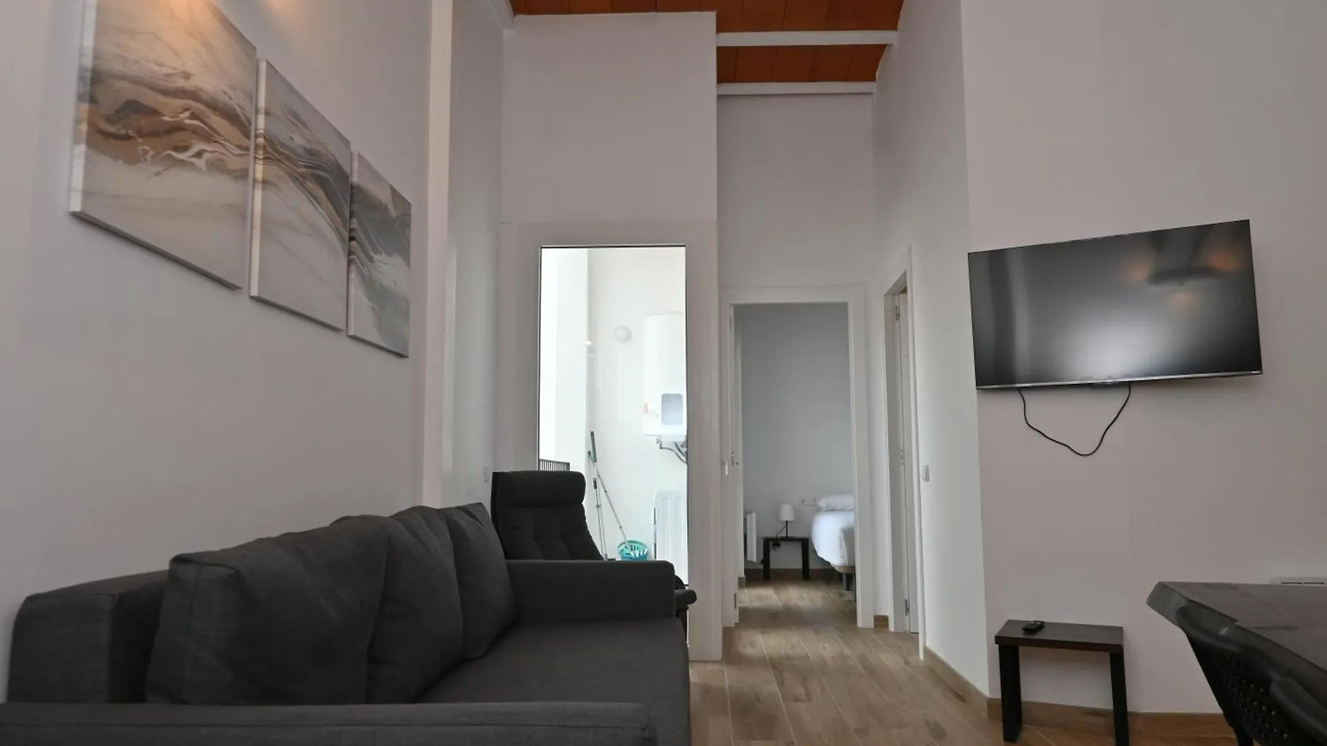 Homenfun Dalt Badalona Apartment