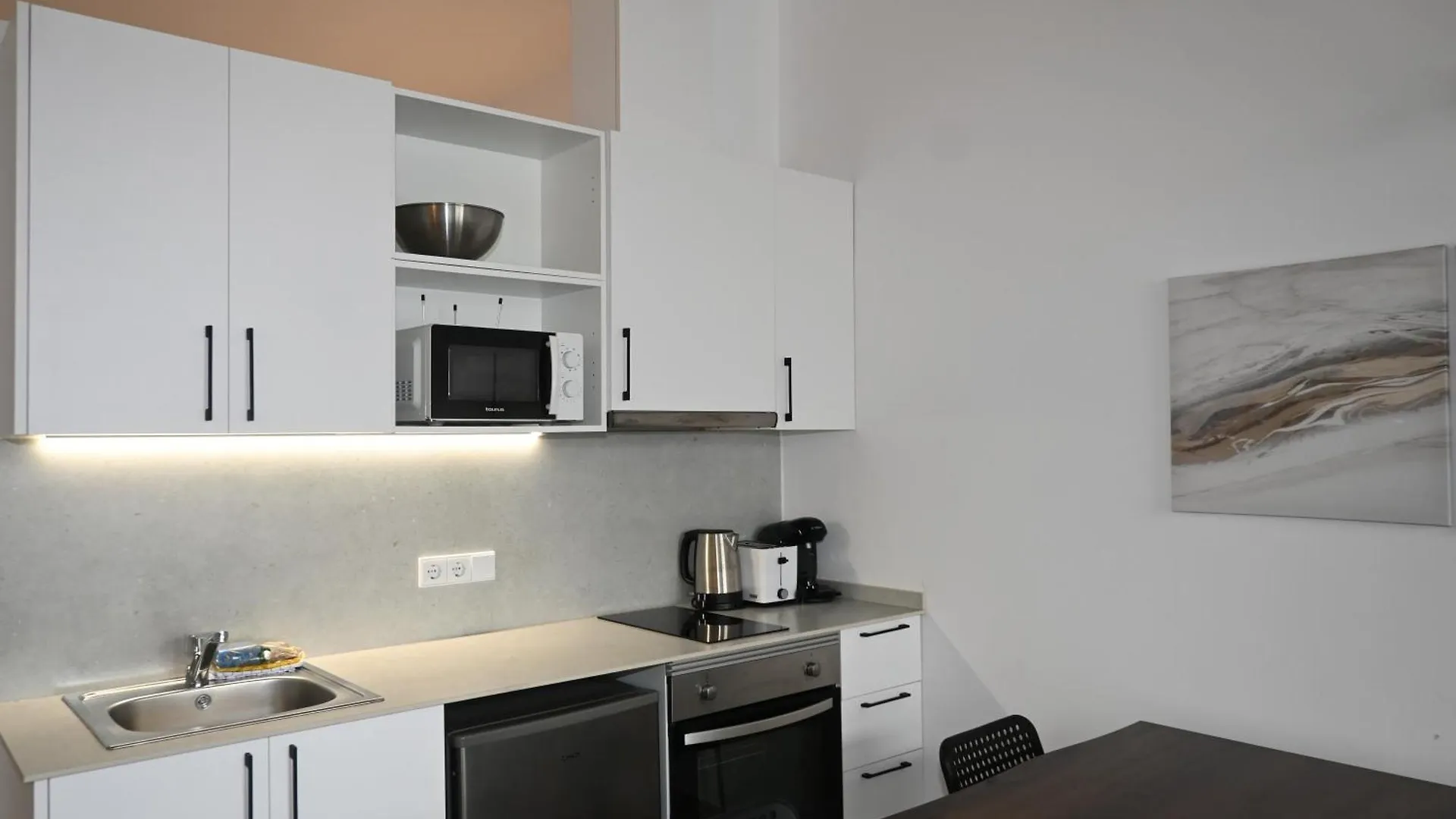 Homenfun Dalt Badalona Apartment