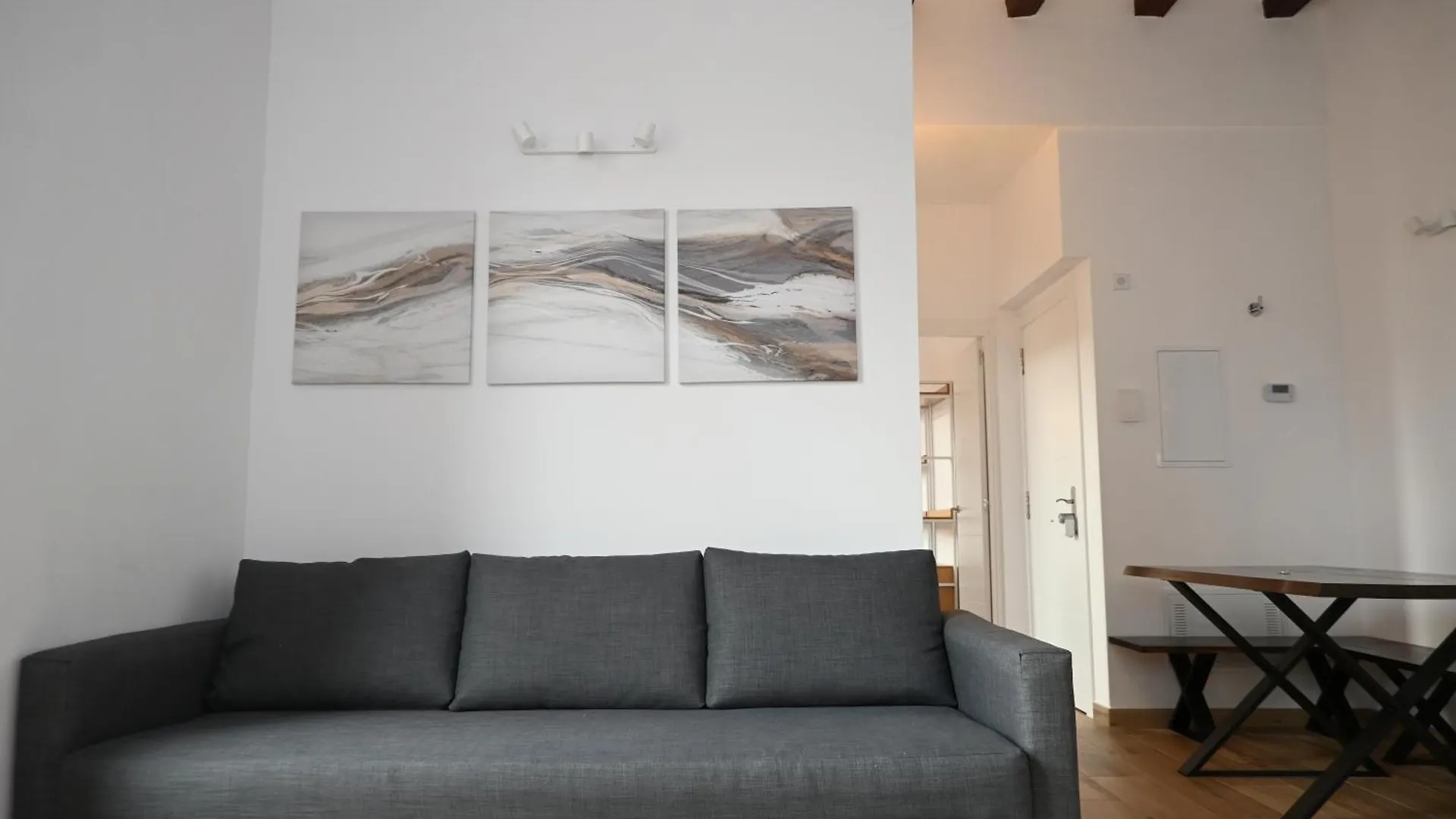 Apartment Homenfun Dalt Badalona