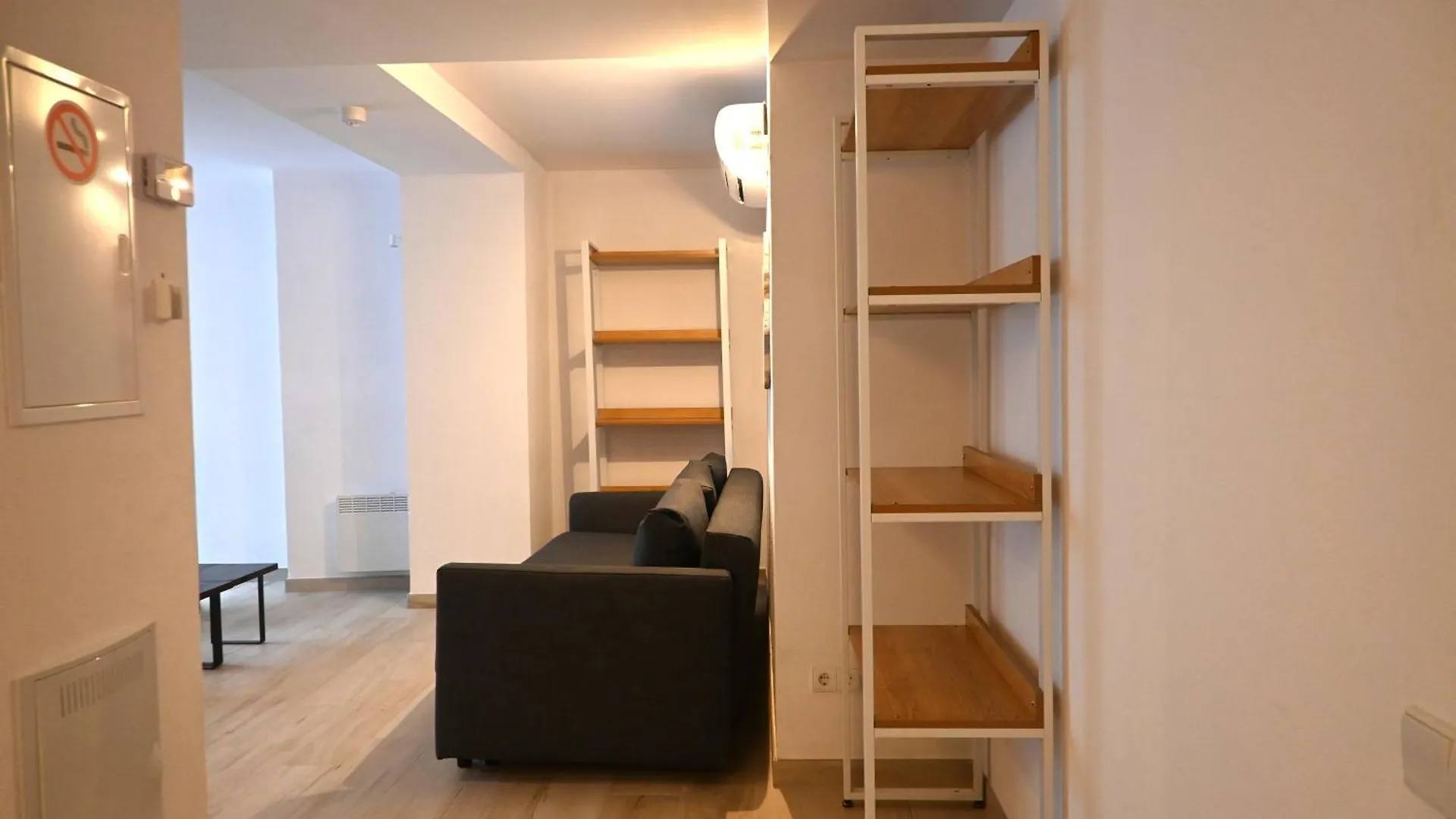 Apartamento Homenfun Dalt Badalona