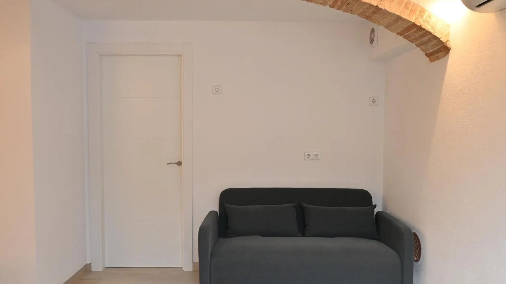 Apartment Homenfun Dalt Badalona Spain